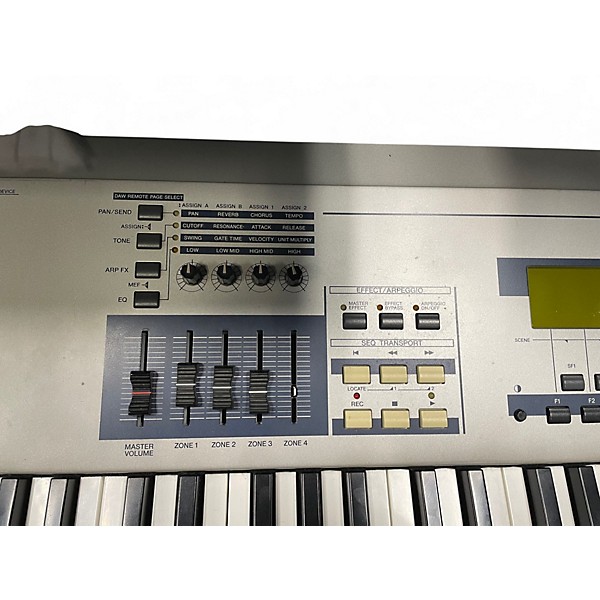 Used Yamaha MO8 88 Key Keyboard Workstation