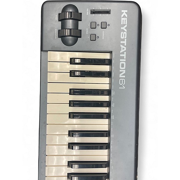 Used M-Audio KEYSTATION 61 MIDI Controller