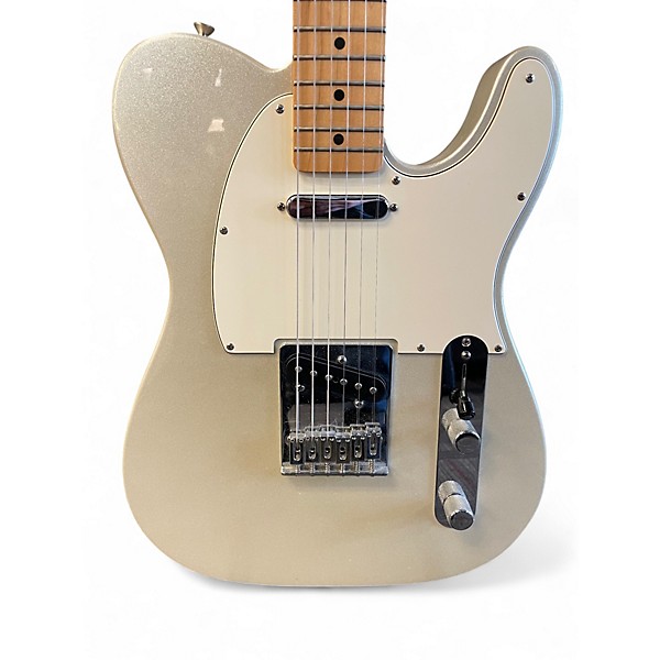 Used Fender Player Stratocaster Classic White Solid Body Electric Guitar