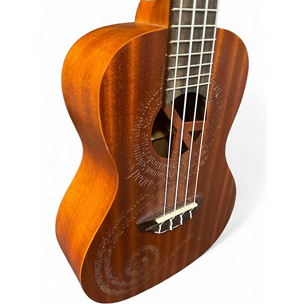 Used Luna maluhia peace Natural Ukulele