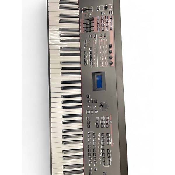 Used Yamaha S90XS 88 Key Synthesizer