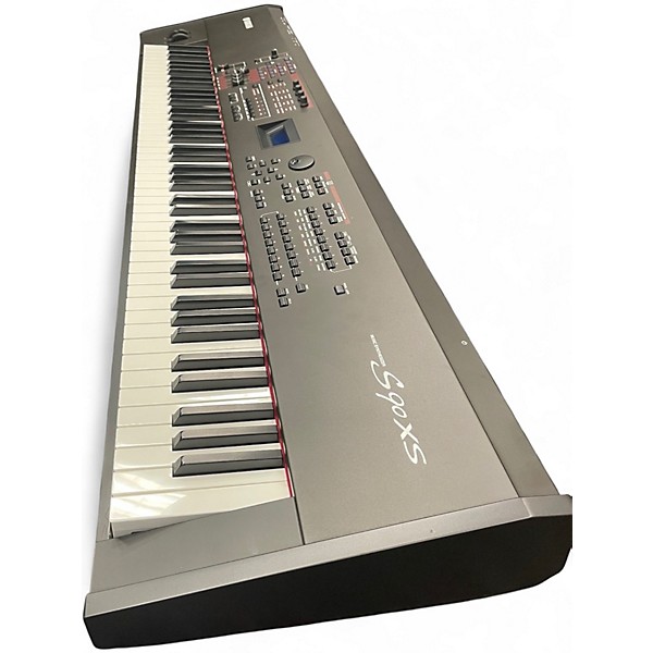 Used Yamaha S90XS 88 Key Synthesizer