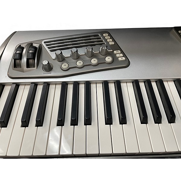 Used Alesis Fusion 8HD 88 Key Keyboard Workstation