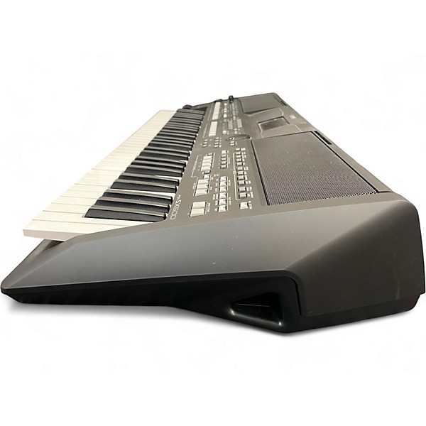 Used Yamaha PSR-SX600 Arranger Keyboard