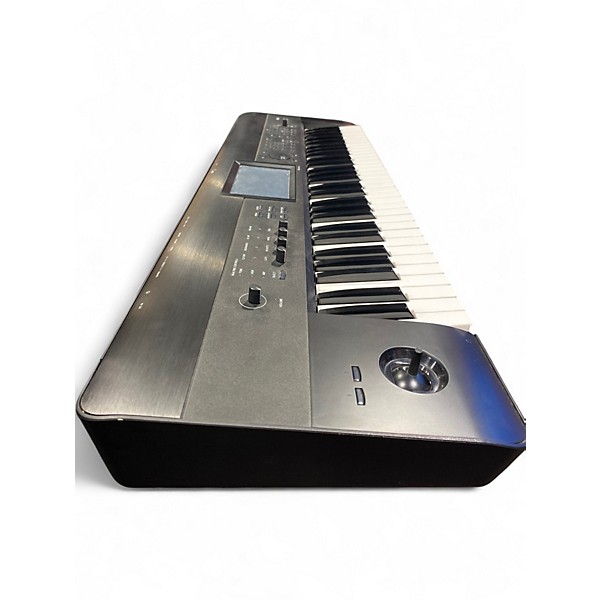 Used KORG Krome 61 Key Keyboard Workstation