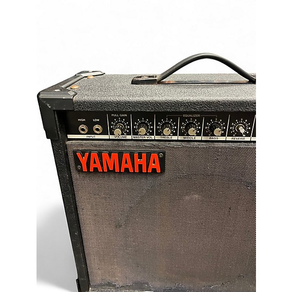 Used Yamaha VX Series 35 Guitar Combo Amp