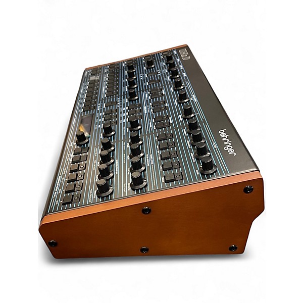 Used Behringer UB-Xa D Synthesizer