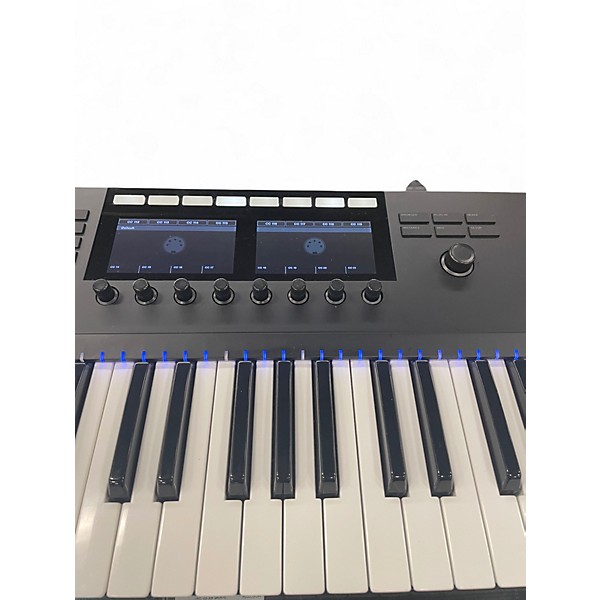 Used Native Instruments Komplete Kontrol S61 MIDI Controller