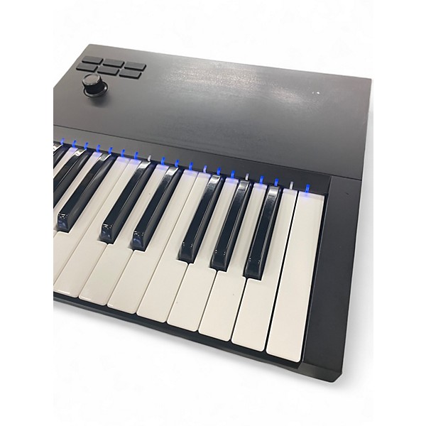 Used Native Instruments Komplete Kontrol S61 MIDI Controller