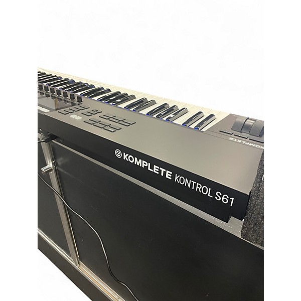 Used Native Instruments Komplete Kontrol S61 MIDI Controller