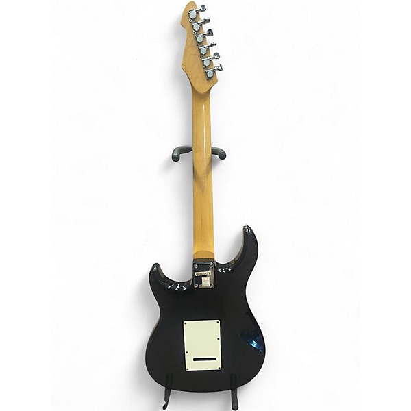 Used Peavey Raptor Plus Black  Solid Body Electric Guitar