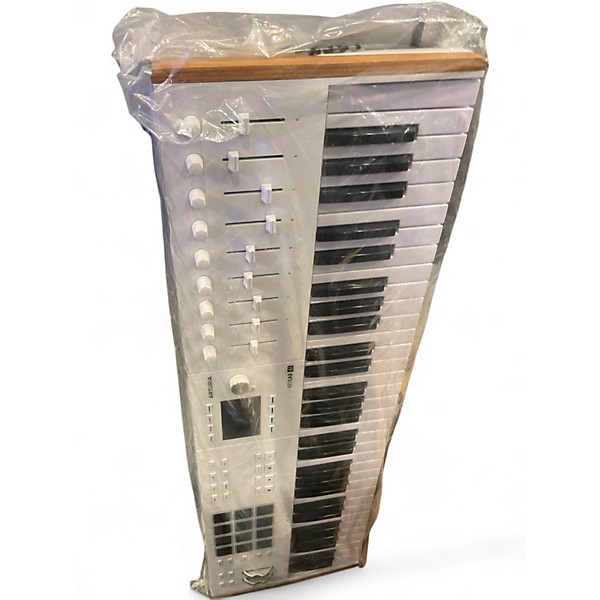 Used Arturia KEYLAB 61 MK3 MIDI Controller