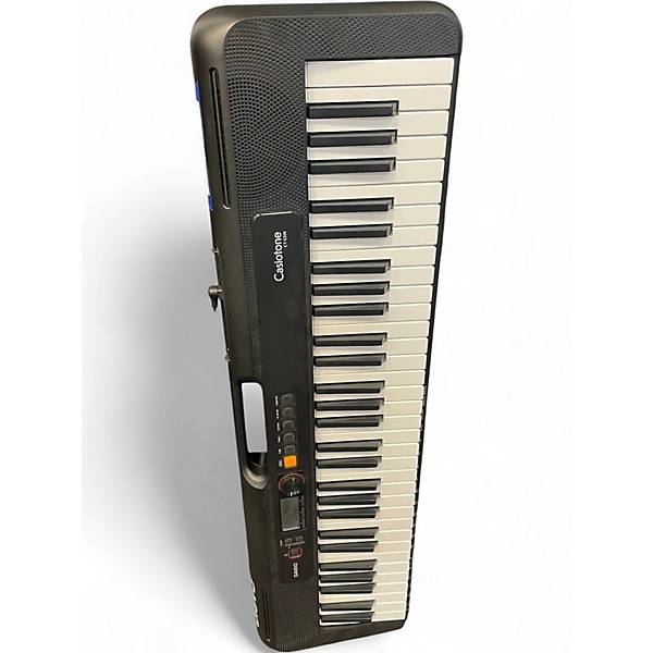 Used Casio CTS200 Portable Keyboard