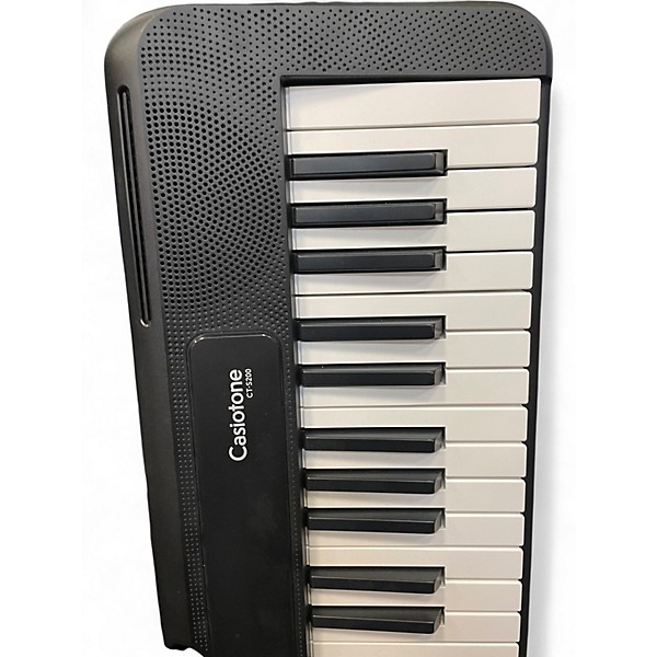Used Casio CTS200 Portable Keyboard