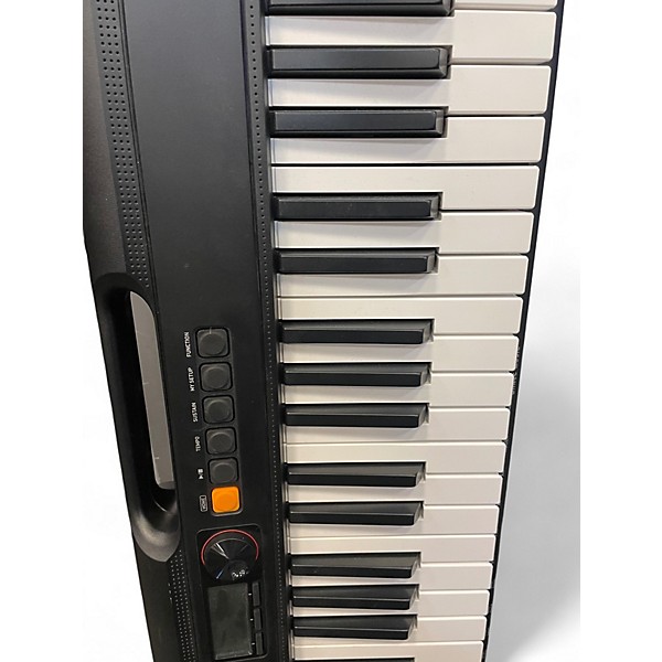 Used Casio CTS200 Portable Keyboard