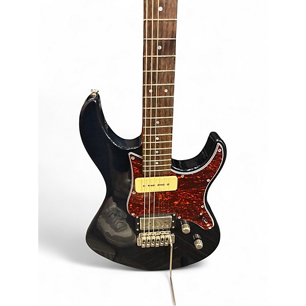 Used Yamaha PACIFIC 611 Trans Black Solid Body Electric Guitar