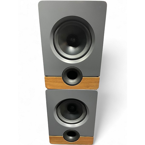 Used Output Frontier Powered Monitor