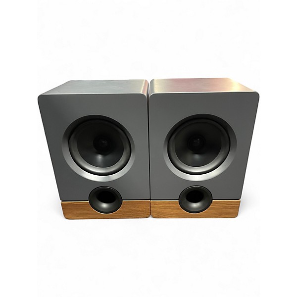 Used Output Frontier Powered Monitor