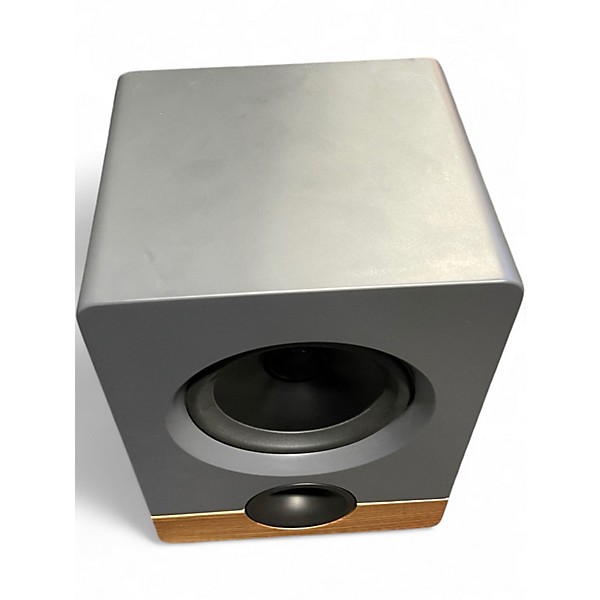 Used Output Frontier Powered Monitor