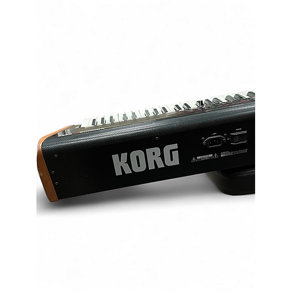Used KORG Kronos 2 Keyboard Workstation