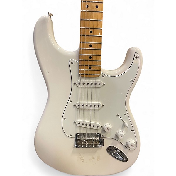 Used Fender Player Stratocaster White Solid Body Electric Guitar