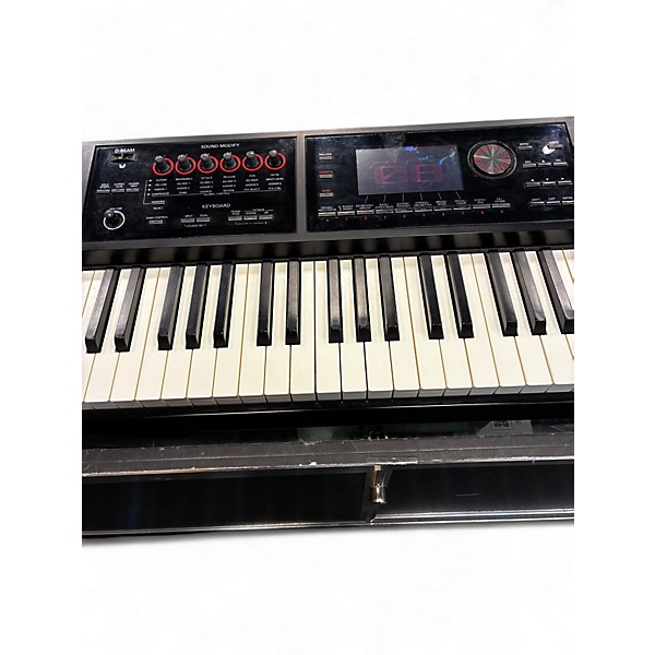 Used Roland FA08 Keyboard Workstation