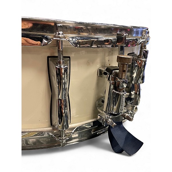 Used Yamaha 5.5X14 Stage Custom Snare Classic White Drum