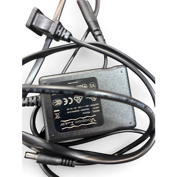 Used Voodoo Lab Pedal Power x4 Power Supply