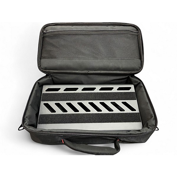 Used Gator GPB-BAK Pedal Board