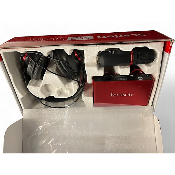 Used Focusrite scarlet studio 