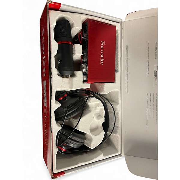 Used Focusrite scarlet studio 