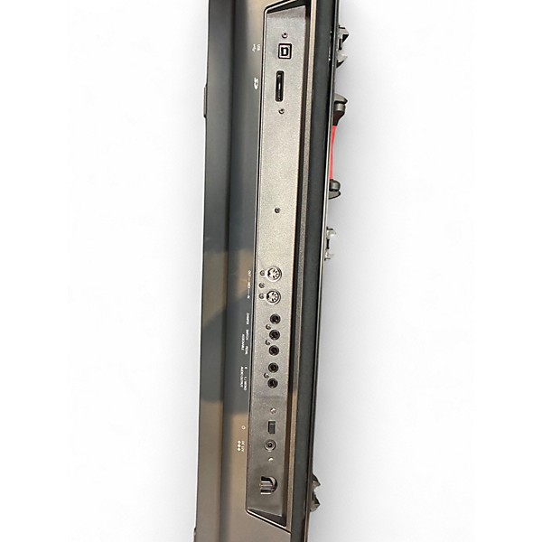 Used KORG Krome 88 Key Keyboard Workstation