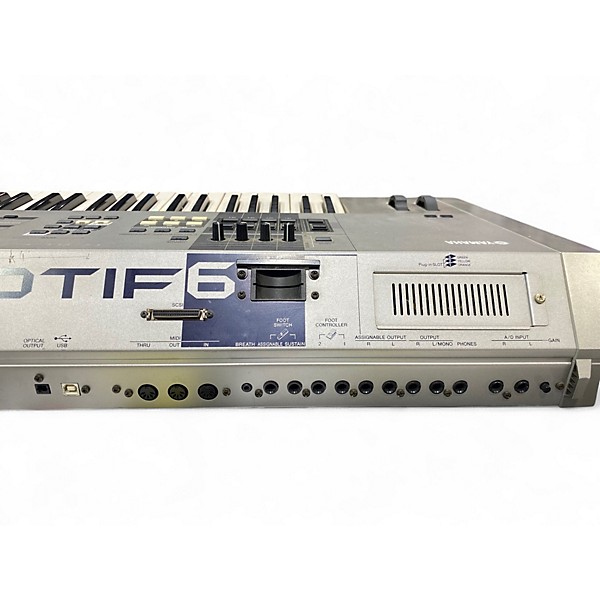 Used Yamaha Motif 6 61 Key Keyboard Workstation