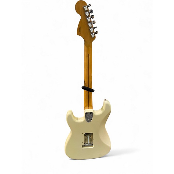 Used Fender Classic Series '70s Stratocaster Olympic White Solid Body Electric Guitar