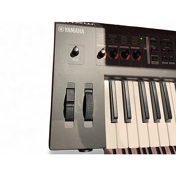 Used Yamaha MX49 49 Key Keyboard Workstation