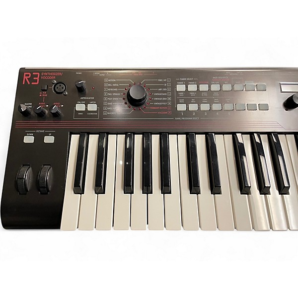 Used KORG R3 37 Key Synthesizer