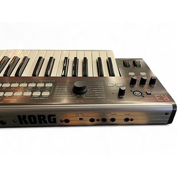 Used KORG R3 37 Key Synthesizer