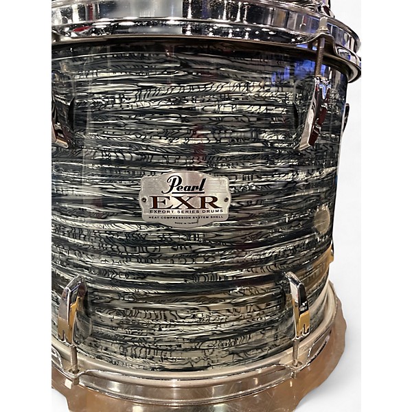 Used Pearl 4 Piece Export Series Silver Oyster Pearl Drum Kit