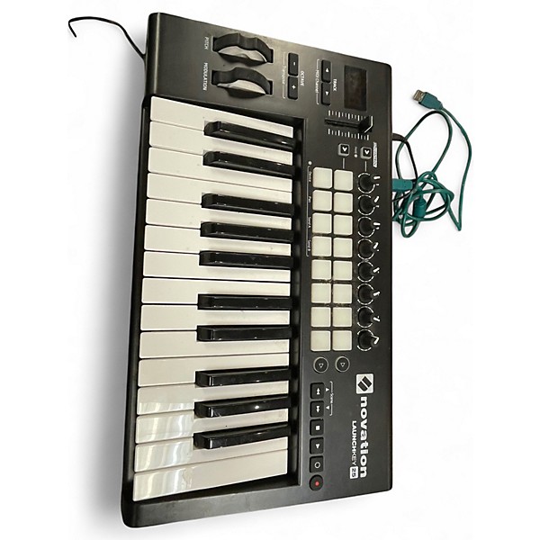 Used Novation Launchkey 25 Key MK2 MIDI Controller
