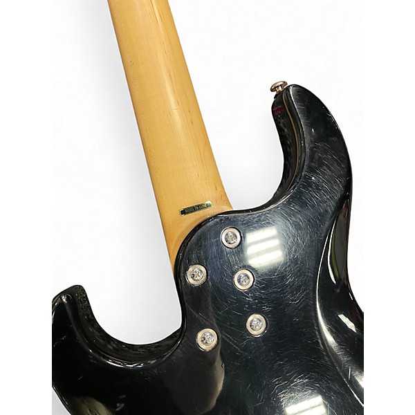 Used Samick FN-15/BK Black Electric Bass Guitar