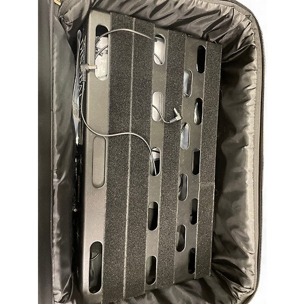 Used Voodoo Lab Dingbat Small EX Pedalboard Power Package With Pedal Power 3 Pedal Board