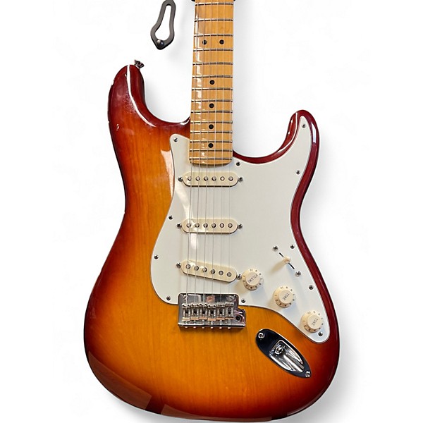 Used 2014 Fender 60th Anniversary American Standard Stratocaster Sienna Sunburst Solid Body Electric Guitar