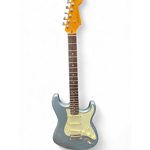 Used Fender AMERICAN ULTRA LUXE VINTAGE 60S STRATOCASTER Ice Blue Metallic Solid Body Electric Guitar