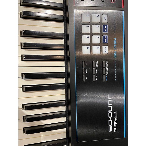Used Roland Juno DS 88 Key Keyboard Workstation