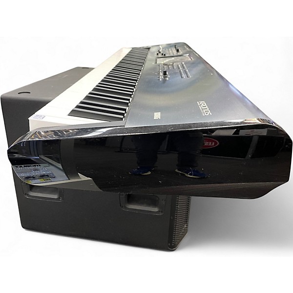 Used KORG KRONOS 88 Keyboard Workstation