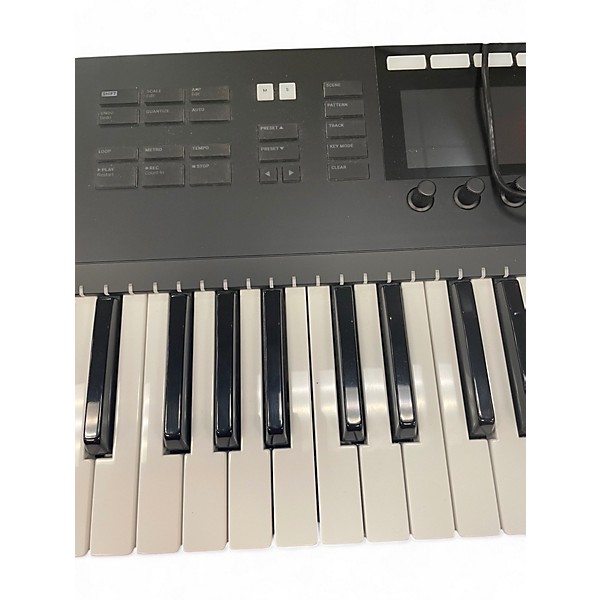 Used Native Instruments Komplete Kontrol S49 MK2 MIDI Controller
