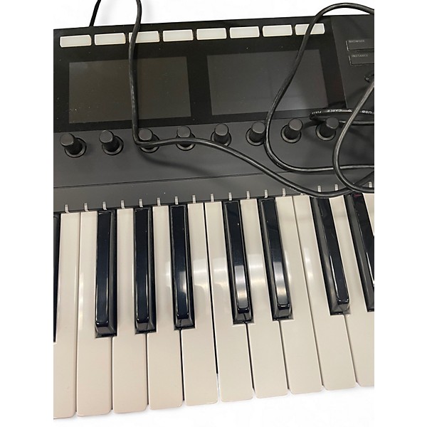 Used Native Instruments Komplete Kontrol S49 MK2 MIDI Controller