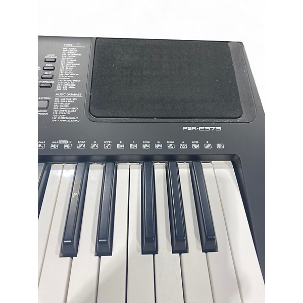 Used Yamaha PSR-E375 Keyboard Workstation