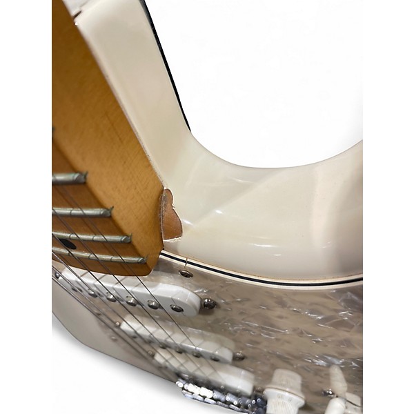 Used 2008 Fender Player Stratocaster Olympic White Solid Body Electric Guitar