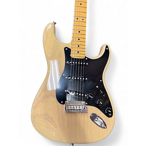 Used Fender DE AM PRO II Blonde Solid Body Electric Guitar